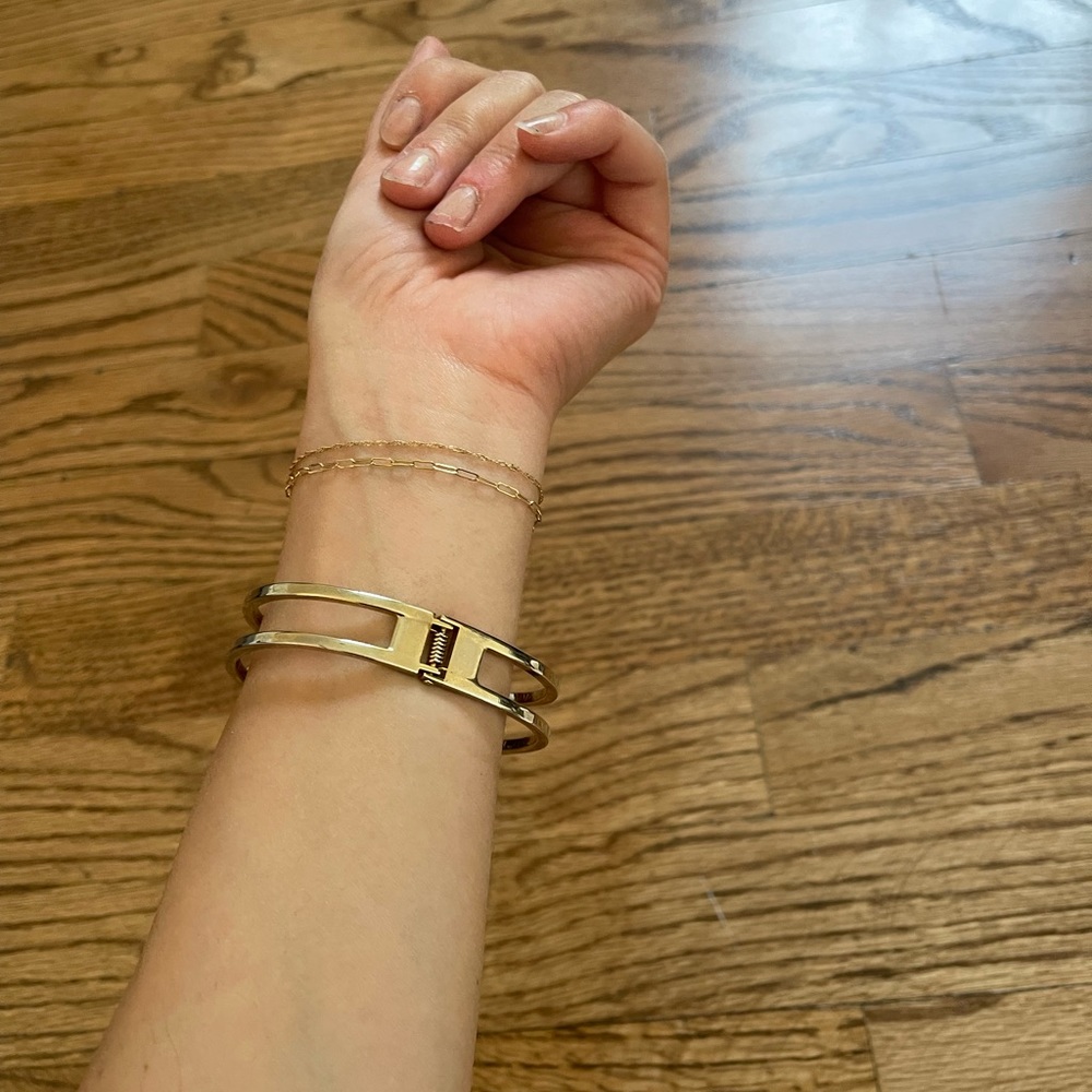 Flower Bracelet - Picture 4 of 4